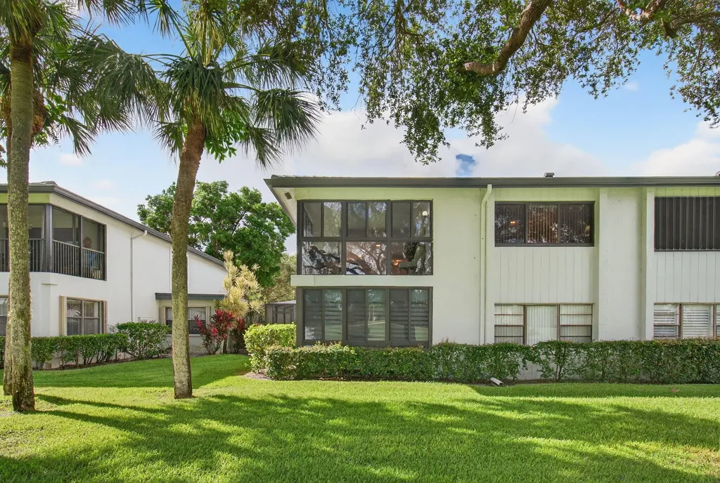 30 Southport Lane Boynton Beach FL 33436