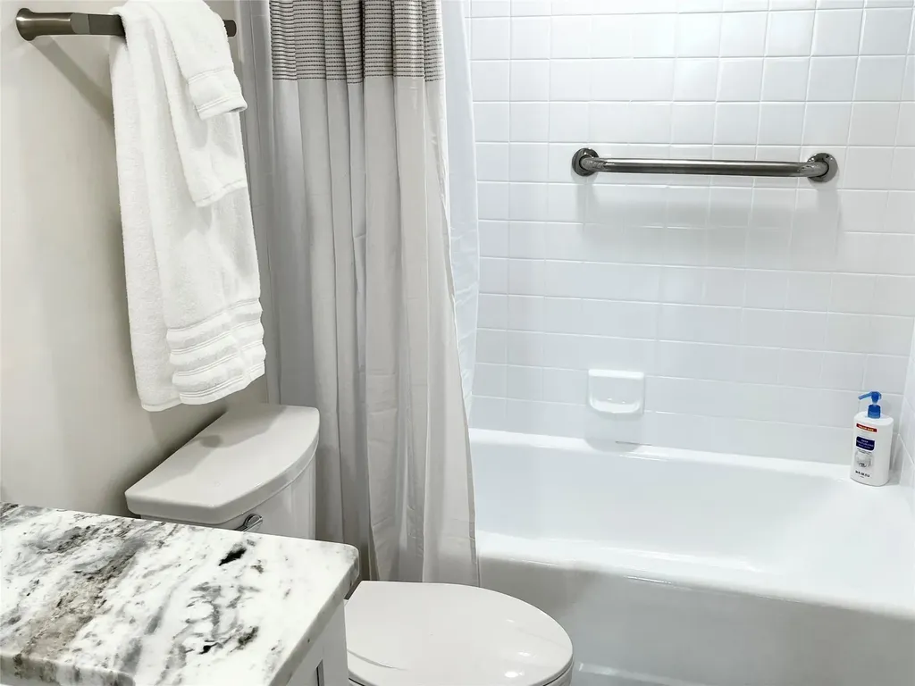 40 NE Plantation Road Hutchinson Island FL 34996