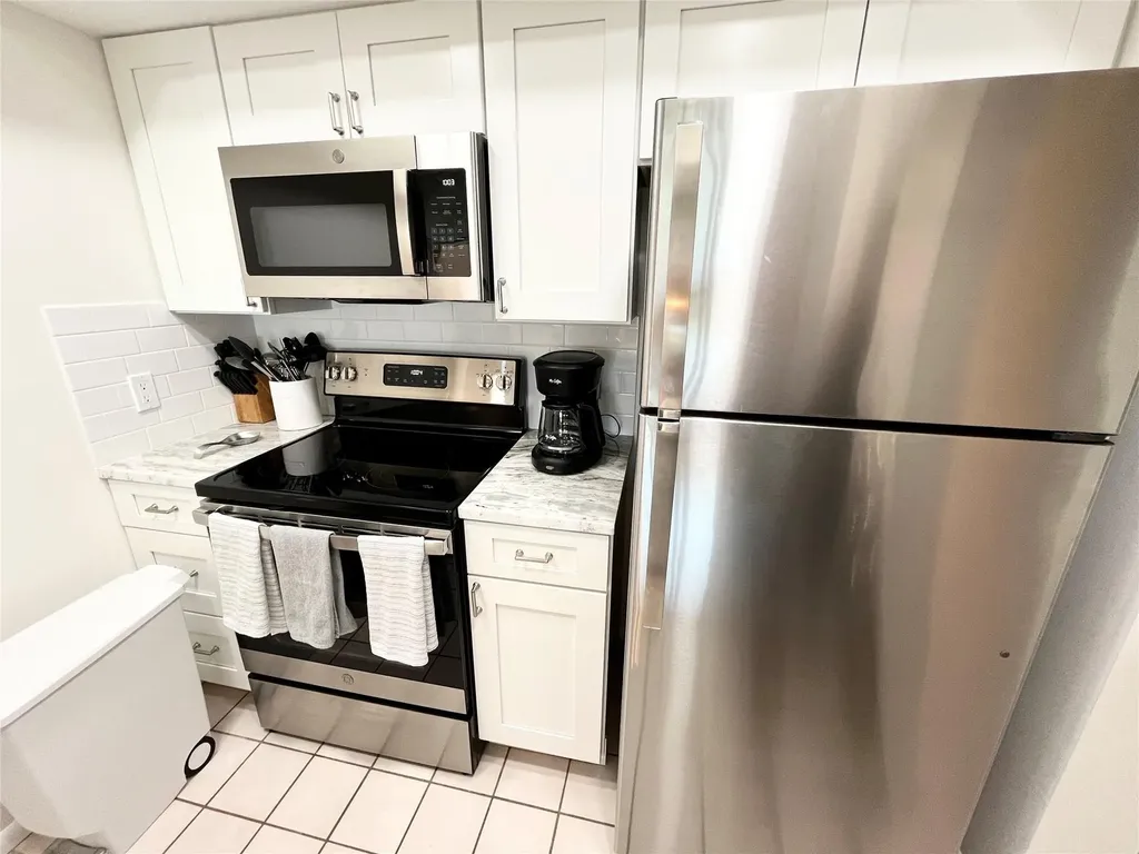 40 NE Plantation Road Hutchinson Island FL 34996
