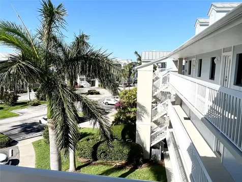 40 NE Plantation Road Hutchinson Island FL 34996