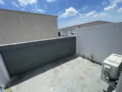 215 SW 16th Fort Lauderdale FL 33315