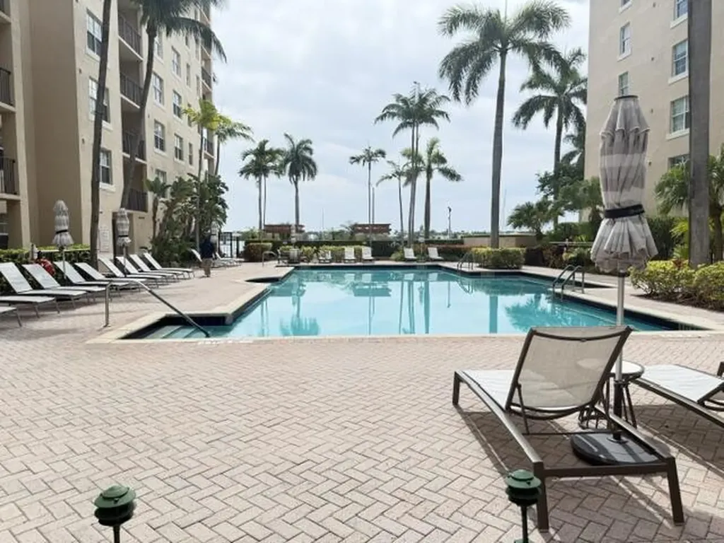 1801 N Flagler Drive West Palm Beach FL 33407