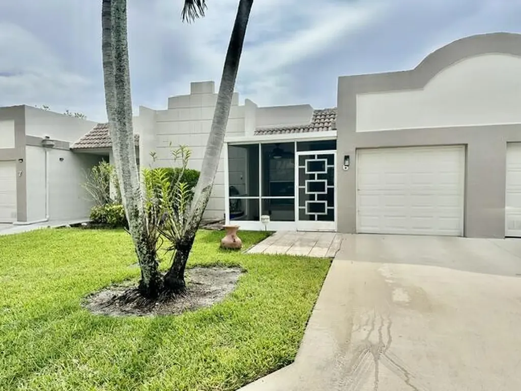 18880 Jolson Avenue Boca Raton FL 33496