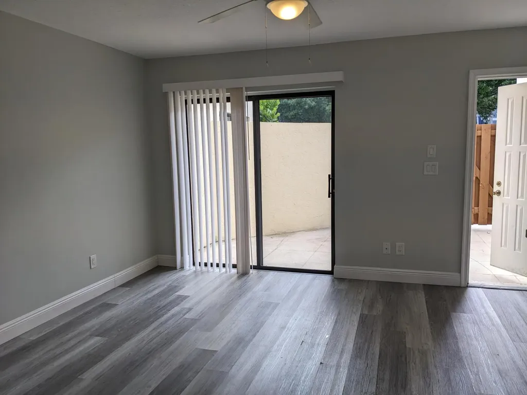633 Executive Center Drive West Palm Beach FL 33401
