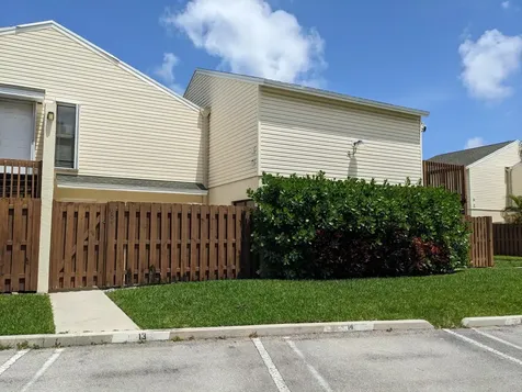 633 Executive Center Drive West Palm Beach FL 33401