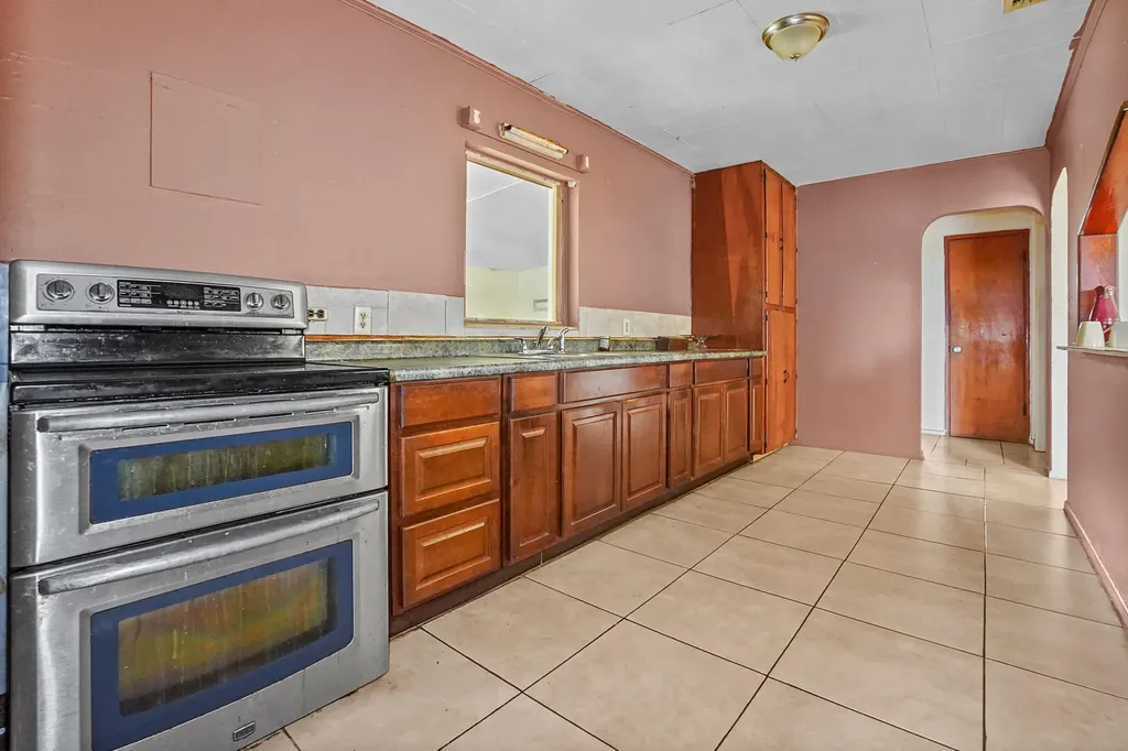 2313 N 44th Street Fort Pierce FL 34946