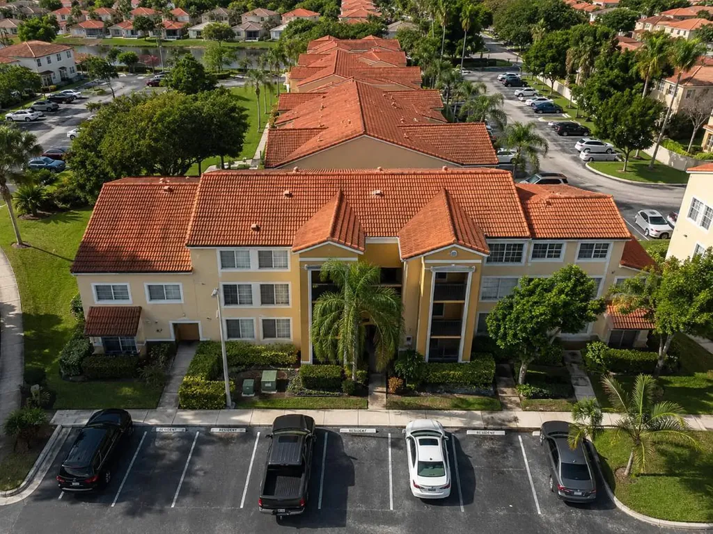103 Yacht Club Way Hypoluxo FL 33462
