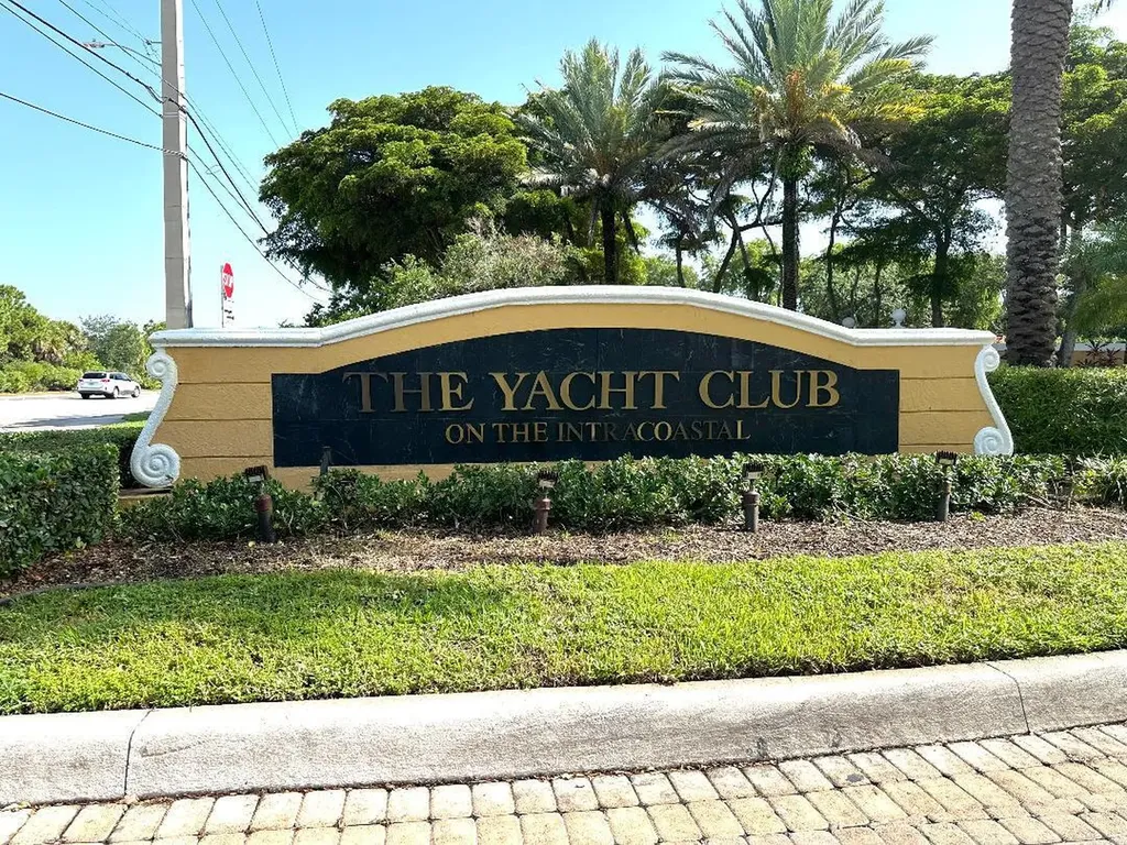 103 Yacht Club Way Hypoluxo FL 33462