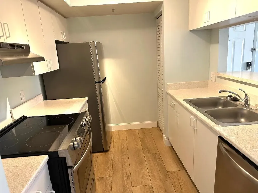 103 Yacht Club Way Hypoluxo FL 33462
