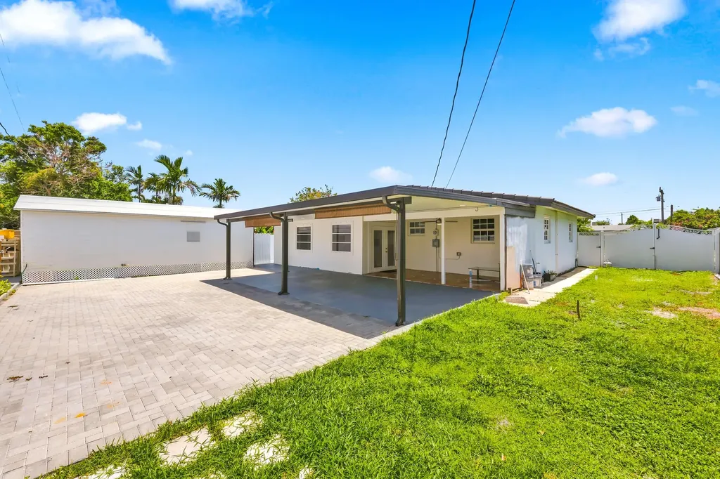 2649 Cedarcrest Road West Palm Beach FL 33415