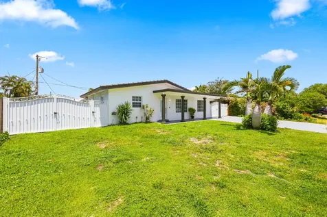 2649 Cedarcrest Road West Palm Beach FL 33415