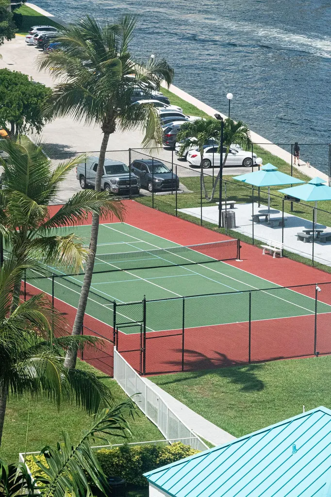 200 Leslie Drive Hallandale Beach FL 33009