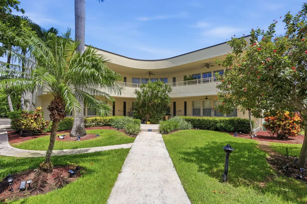 202 Gleason Street Delray Beach FL 33483