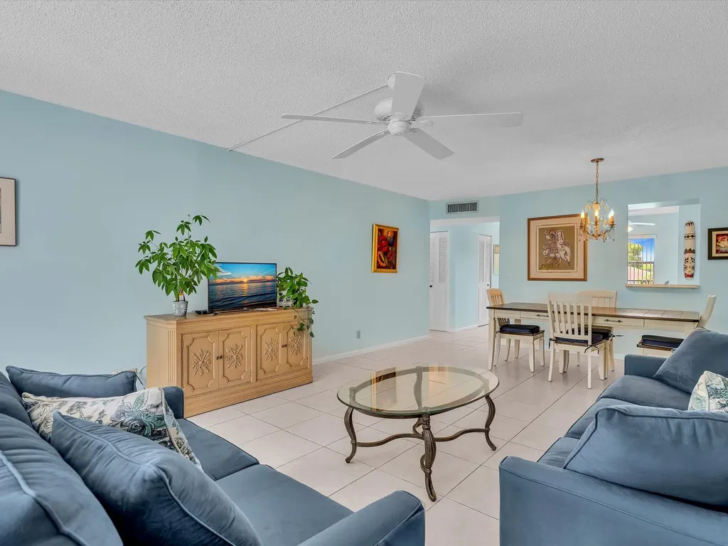 14701 Cumberland Drive Delray Beach FL 33446