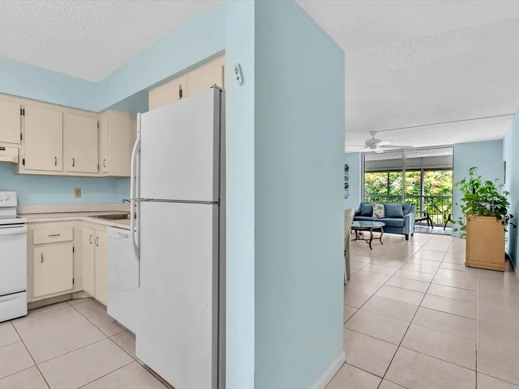 14701 Cumberland Drive Delray Beach FL 33446