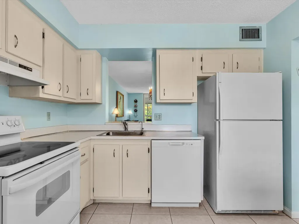 14701 Cumberland Drive Delray Beach FL 33446