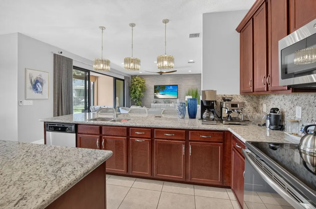 8059 Cactus Quartz Circle Delray Beach FL 33446