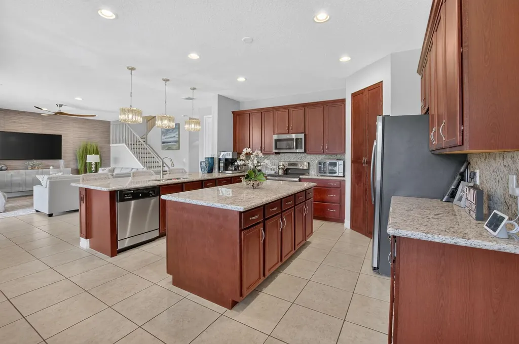 8059 Cactus Quartz Circle Delray Beach FL 33446