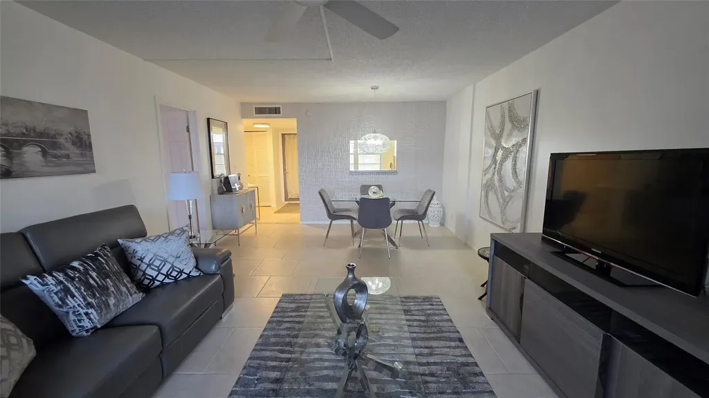 4851 NW 26th Court Lauderdale Lakes FL 33313