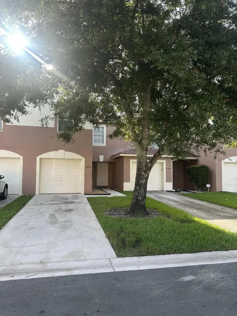 6856 Mill Brook Place Lake Worth FL 33463