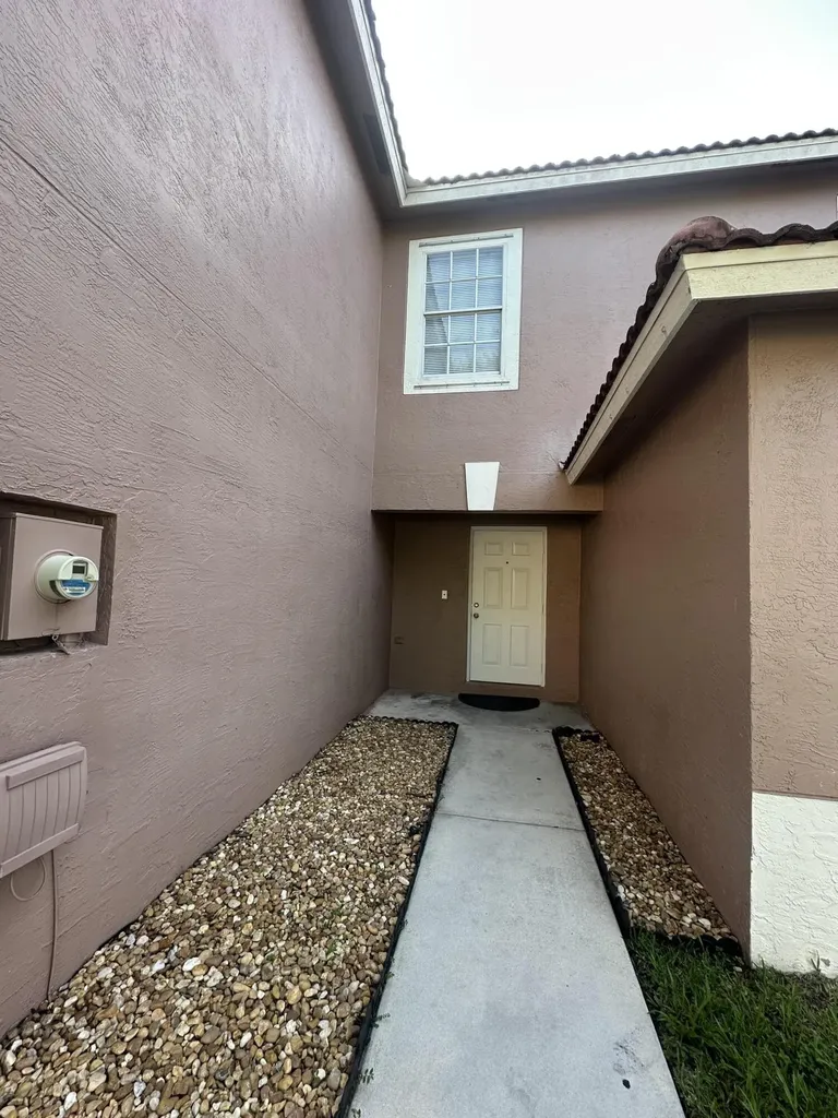 6856 Mill Brook Place Lake Worth FL 33463