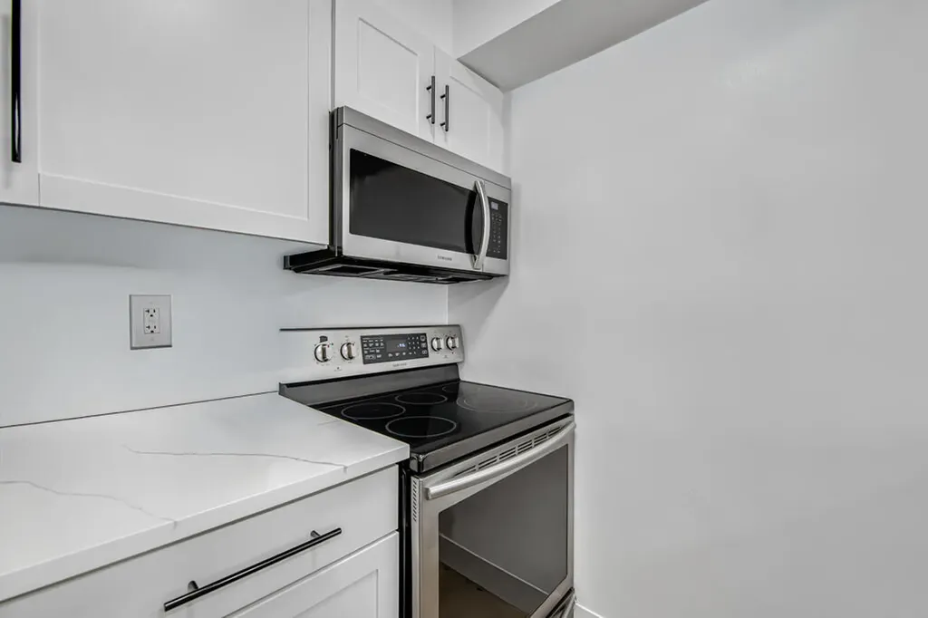 6043 10th Avenue N Greenacres FL 33463
