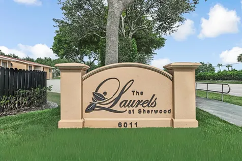 6043 10th Avenue N Greenacres FL 33463