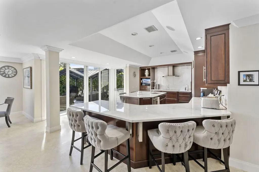 910 Jasmine Drive Delray Beach FL 33483