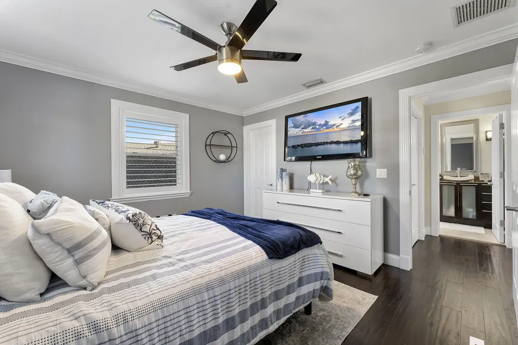 910 Jasmine Drive Delray Beach FL 33483