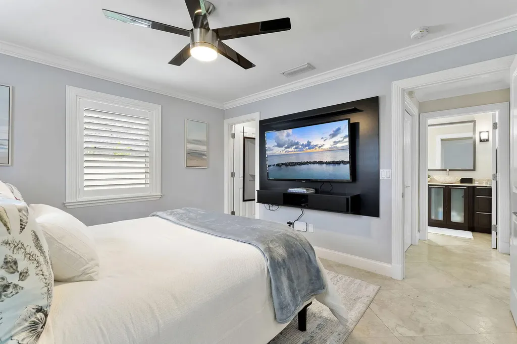 910 Jasmine Drive Delray Beach FL 33483