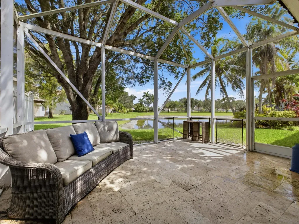 6906 Aliso Avenue West Palm Beach FL 33413