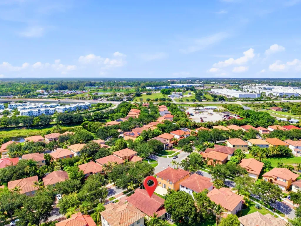 6906 Aliso Avenue West Palm Beach FL 33413