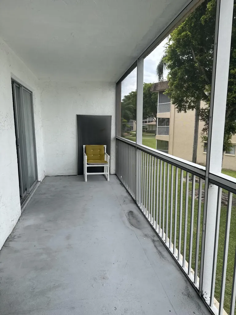 700 Village Green Court Palm Springs FL 33461