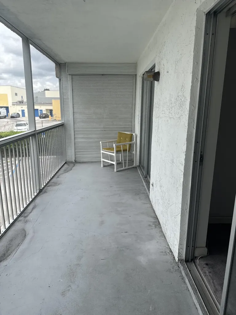 700 Village Green Court Palm Springs FL 33461