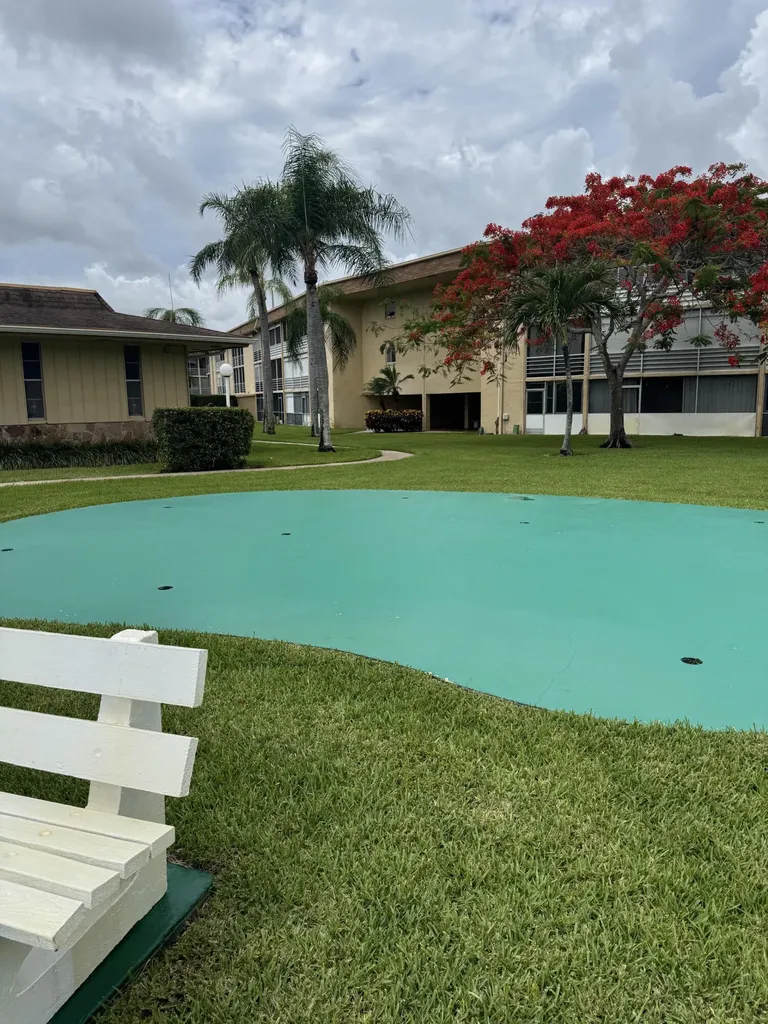 700 Village Green Court Palm Springs FL 33461