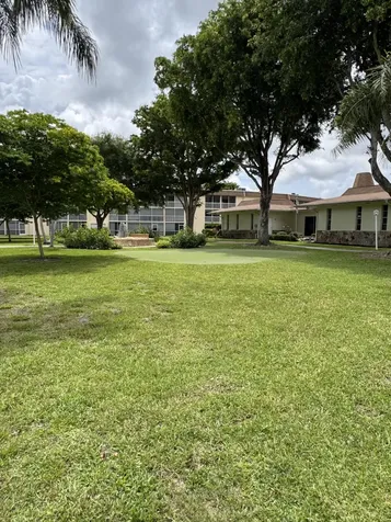 700 Village Green Court Palm Springs FL 33461