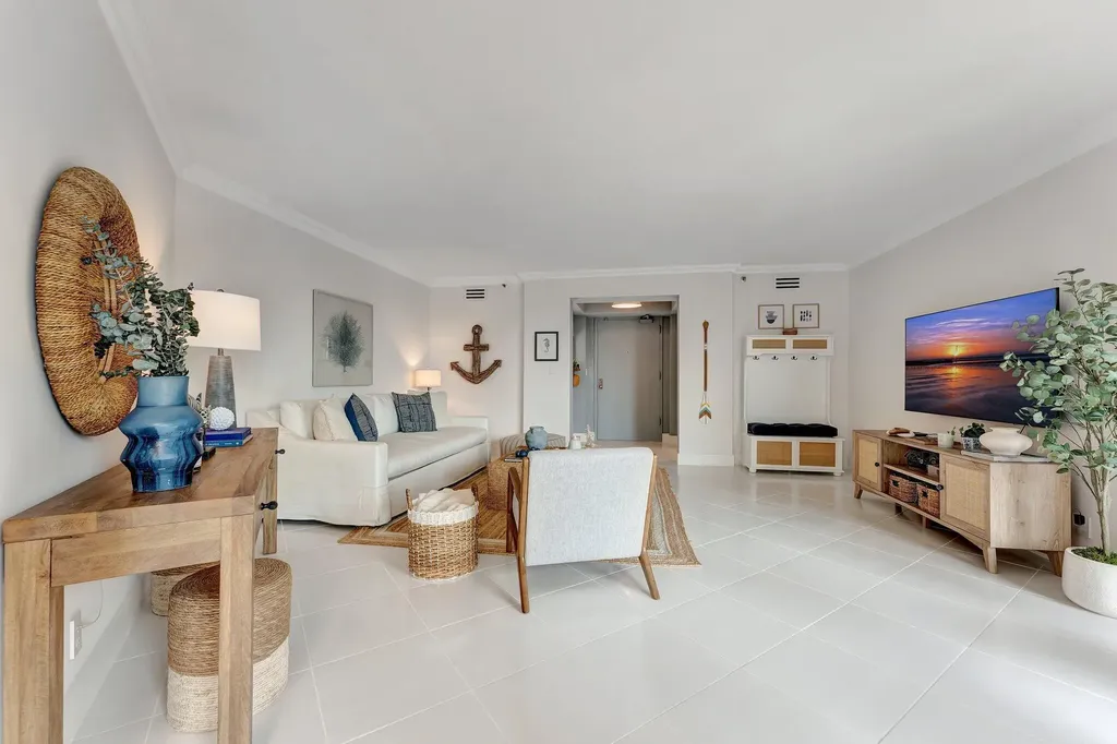 120 SE 5th Avenue Boca Raton FL 33432