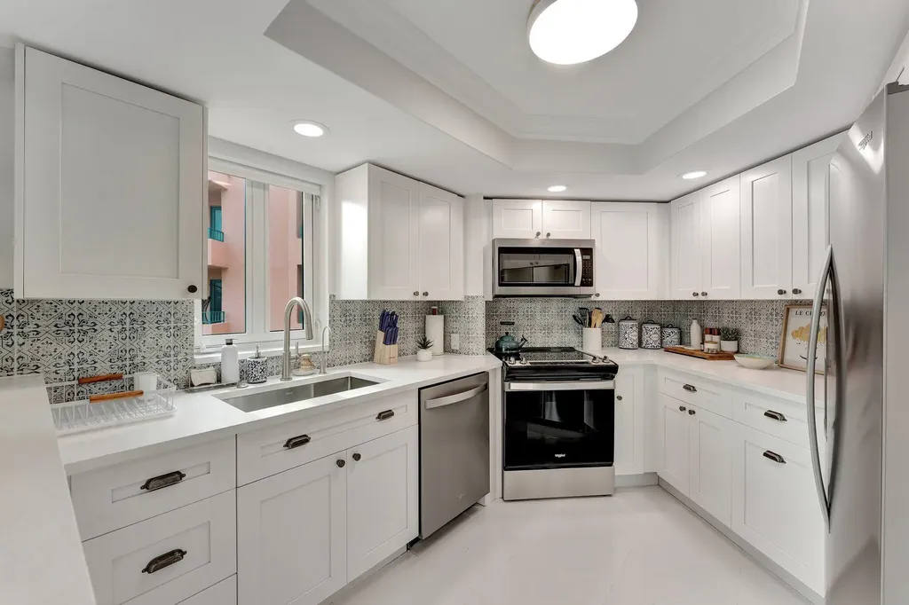 120 SE 5th Avenue Boca Raton FL 33432