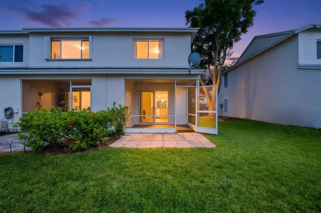 3165 SW 50th Street Dania Beach FL 33312