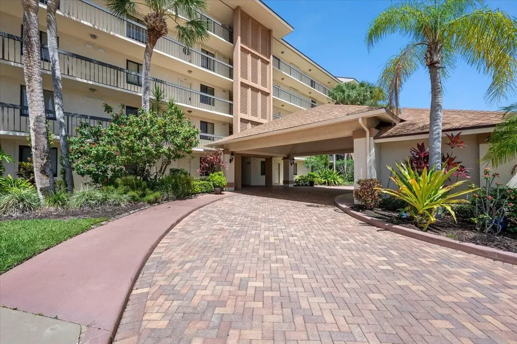 2001 Marina Isle Way Jupiter FL 33477
