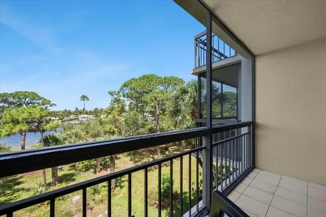 2001 Marina Isle Way Jupiter FL 33477