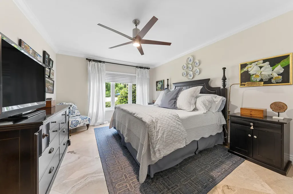 555 SE 6th Avenue Delray Beach FL 33483