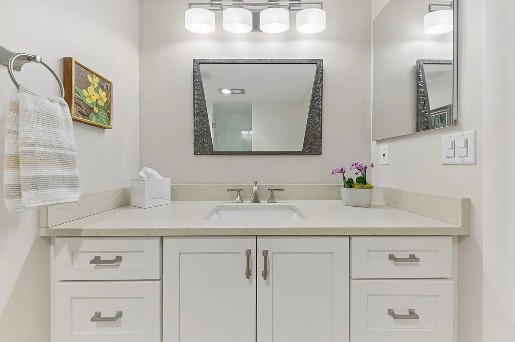 555 SE 6th Avenue Delray Beach FL 33483