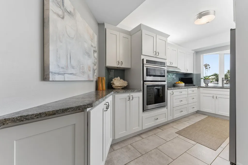 555 SE 6th Avenue Delray Beach FL 33483