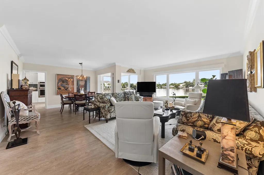 555 SE 6th Avenue Delray Beach FL 33483