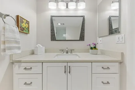555 SE 6th Avenue Delray Beach FL 33483