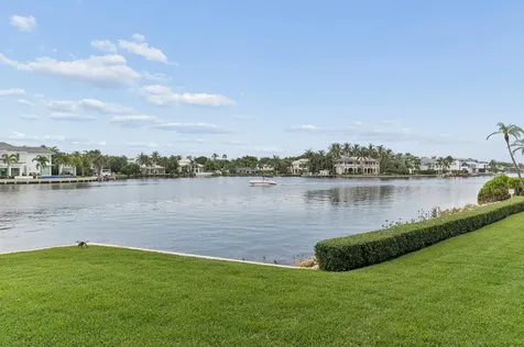555 SE 6th Avenue Delray Beach FL 33483