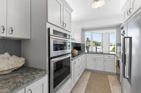 555 SE 6th Avenue Delray Beach FL 33483