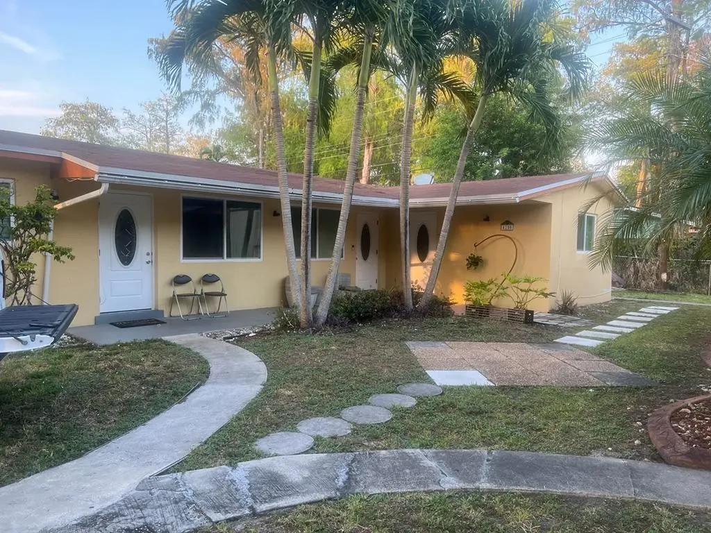 4250 NW 21st Avenue Oakland Park FL 33309