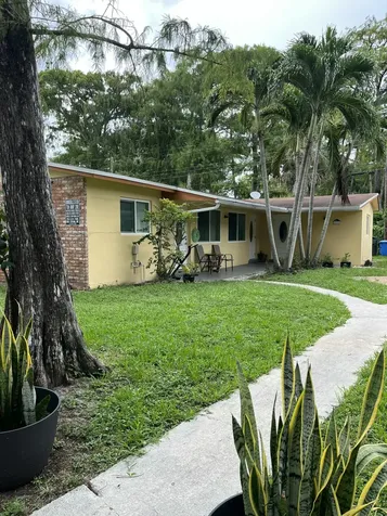 4250 NW 21st Avenue Oakland Park FL 33309